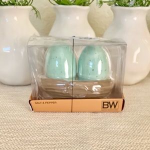 BW🌸🐇🌸Easter Eggs Salt & Pepper Shakers🌸🐇🌸